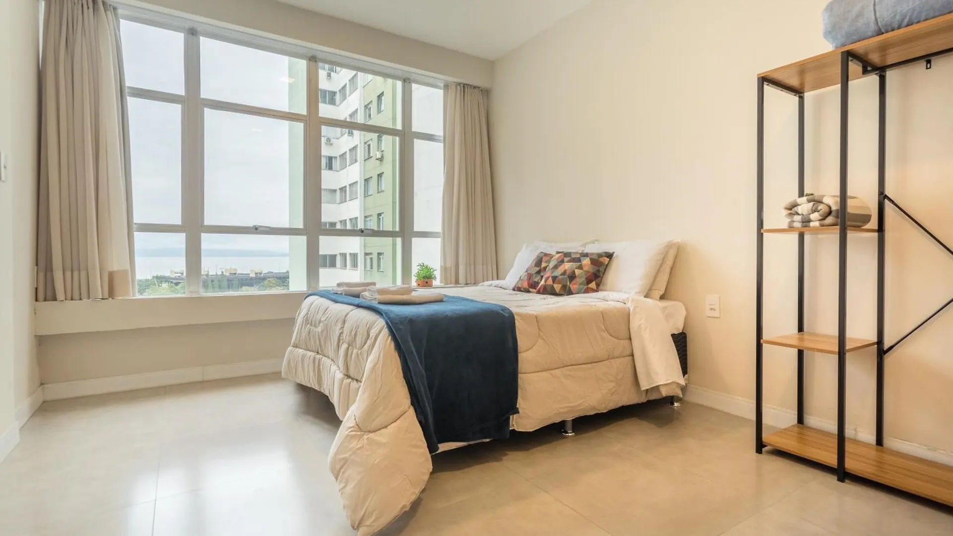Conforto E Home Office No Centro Yx3732 Florianopolis Apartment